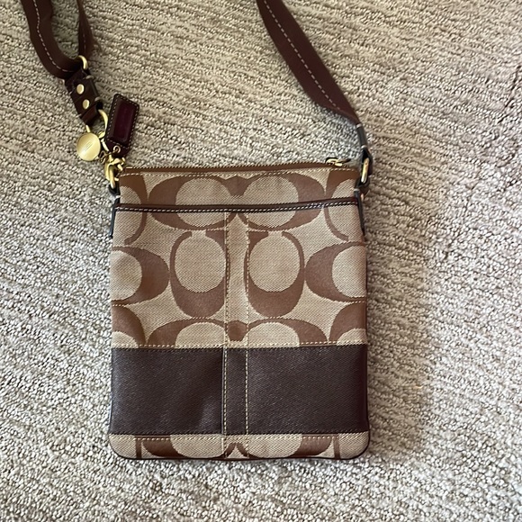 Vintage Coach Crossbody bag - Picture 2 of 4